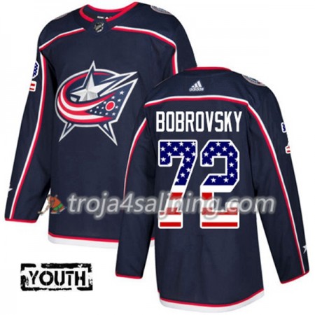 Blue Jackets tröja Sergei Bobrovsky 72 Adidas 2017-2018 Marinblå USA Flag Fashion Authentic - NHL Tröjor Barn Blue Jackets tröja Sergei Bobrovsky 72 Adidas 2017-2018 Marinblå USA Flag Fashion Authentic - NHL Tröjor Barn